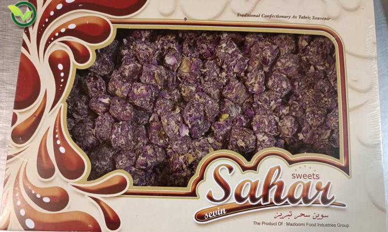 لوکوم گل محمدی و پسته